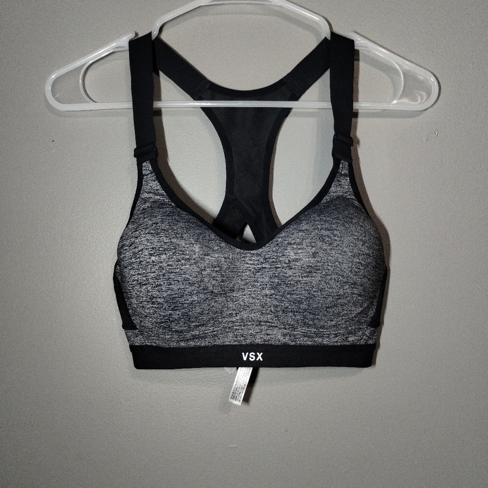 Victoria's Secret. Heather gray and black racerback sport Bra. Size (32C)